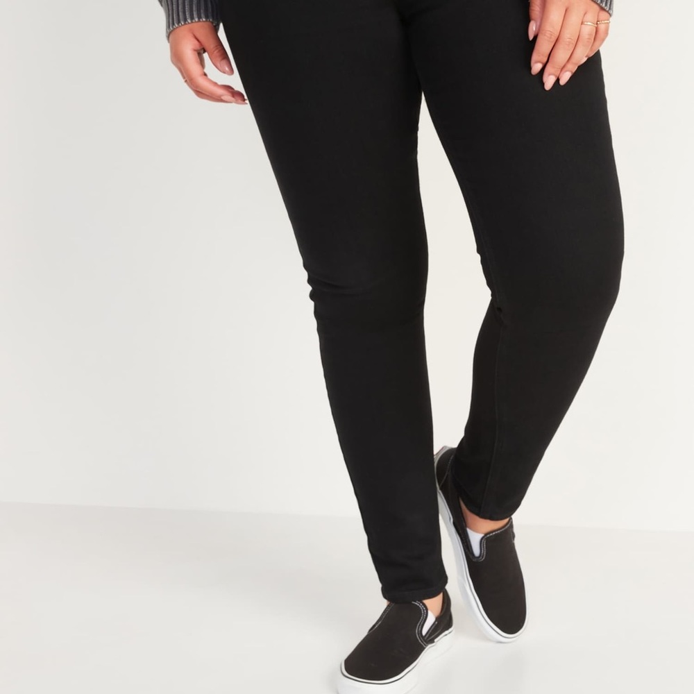 Mid-Rise Rockstar Super Skinny Black Jeggings for Women